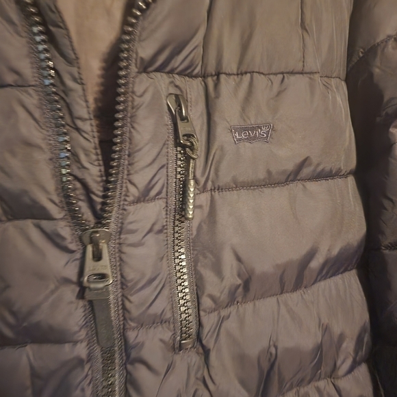 Levi's Men's Quilted Puffer with Sherpa Lined Hood Size L NWOT (Flaws on sleeve) - Picture 8 of 12